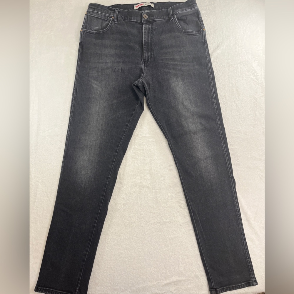 Wrangler Regular Taper Men's Dark Gray Slim Jeans